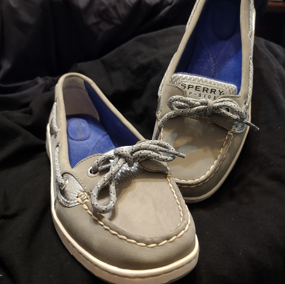 Women's Casual Shoes